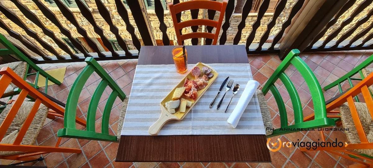 Locanda Del Castello Frontone Экстерьер фото