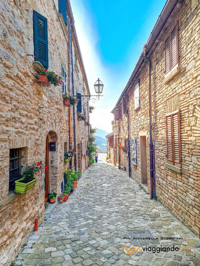 Locanda Del Castello Frontone Экстерьер фото